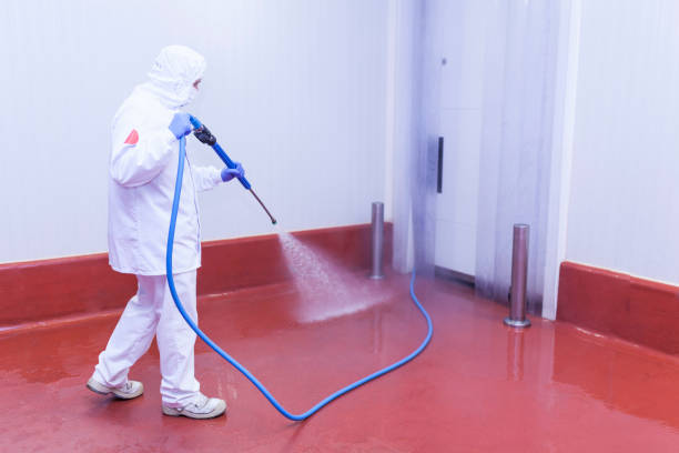 Best Animal Enclosure Cleaning  in Dayton, MN
